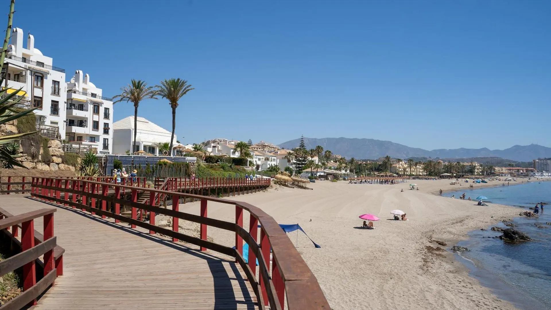 Elegant Apartment In Miraflores La Cala De Mijas